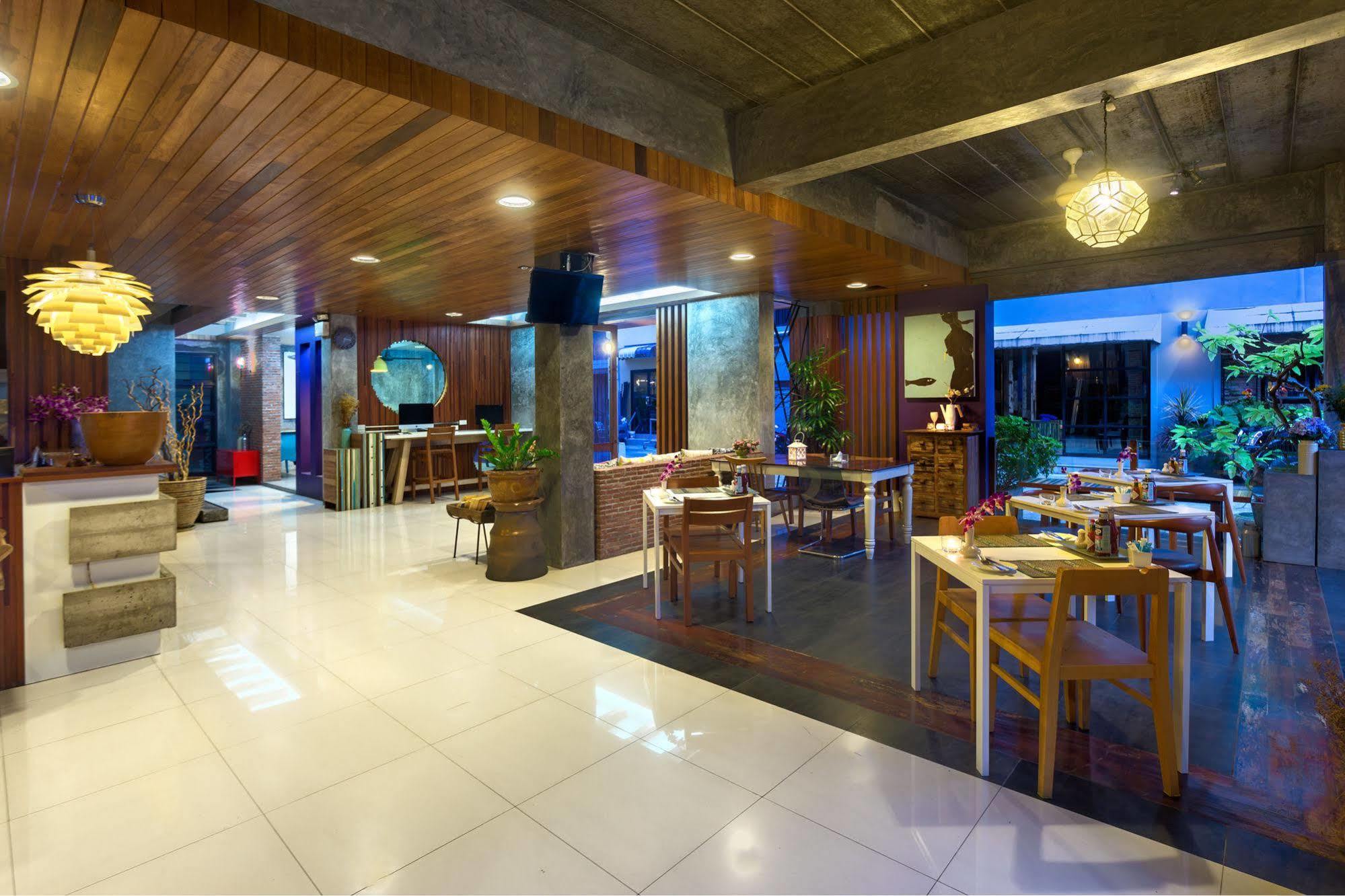 Memory Patong - Sha Certified Hotel Ngoại thất bức ảnh