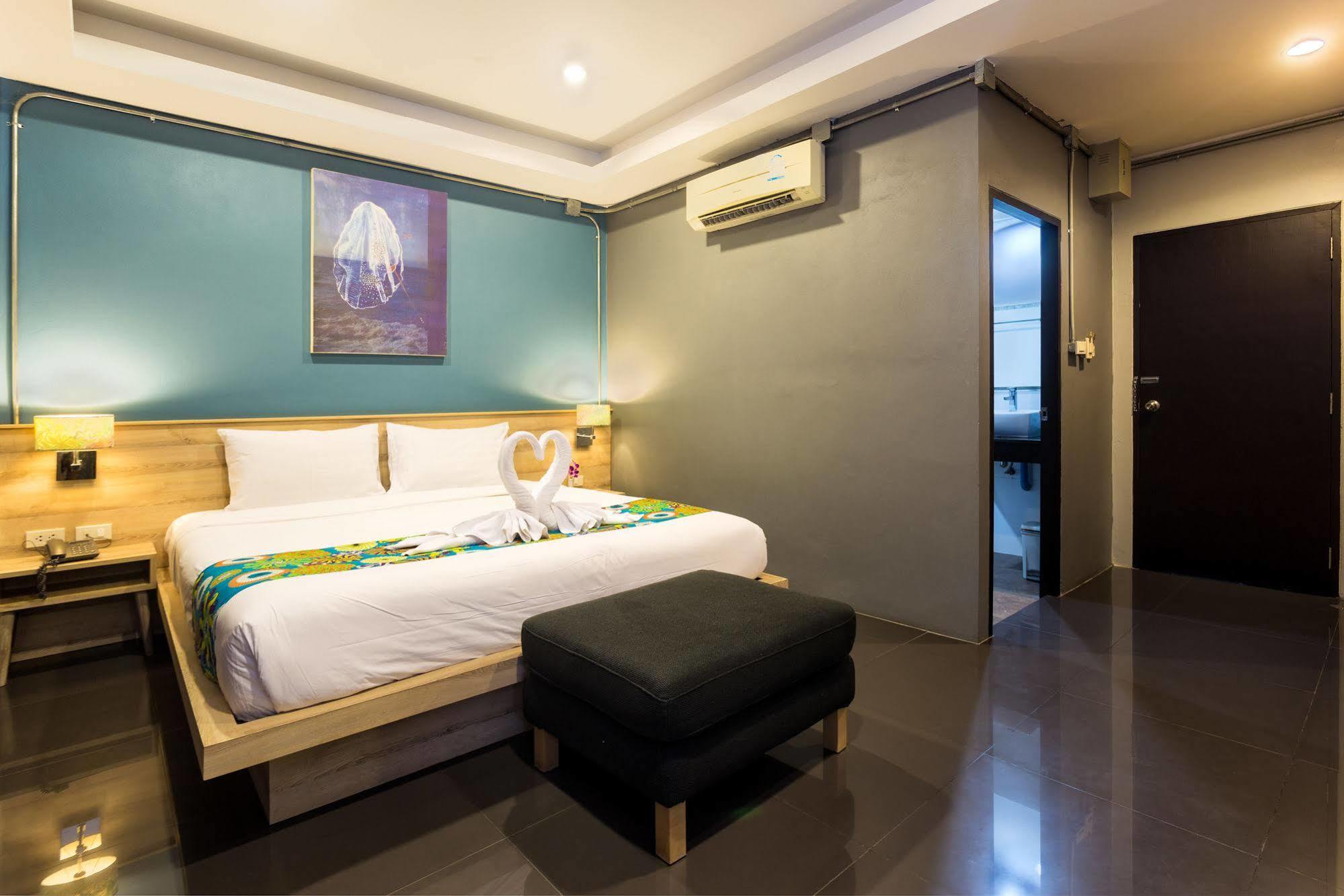 Memory Patong - Sha Certified Hotel Ngoại thất bức ảnh